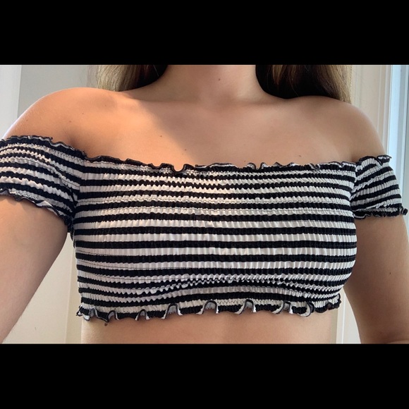 Medium black and white bikini top from PINK - Picture 3 of 5